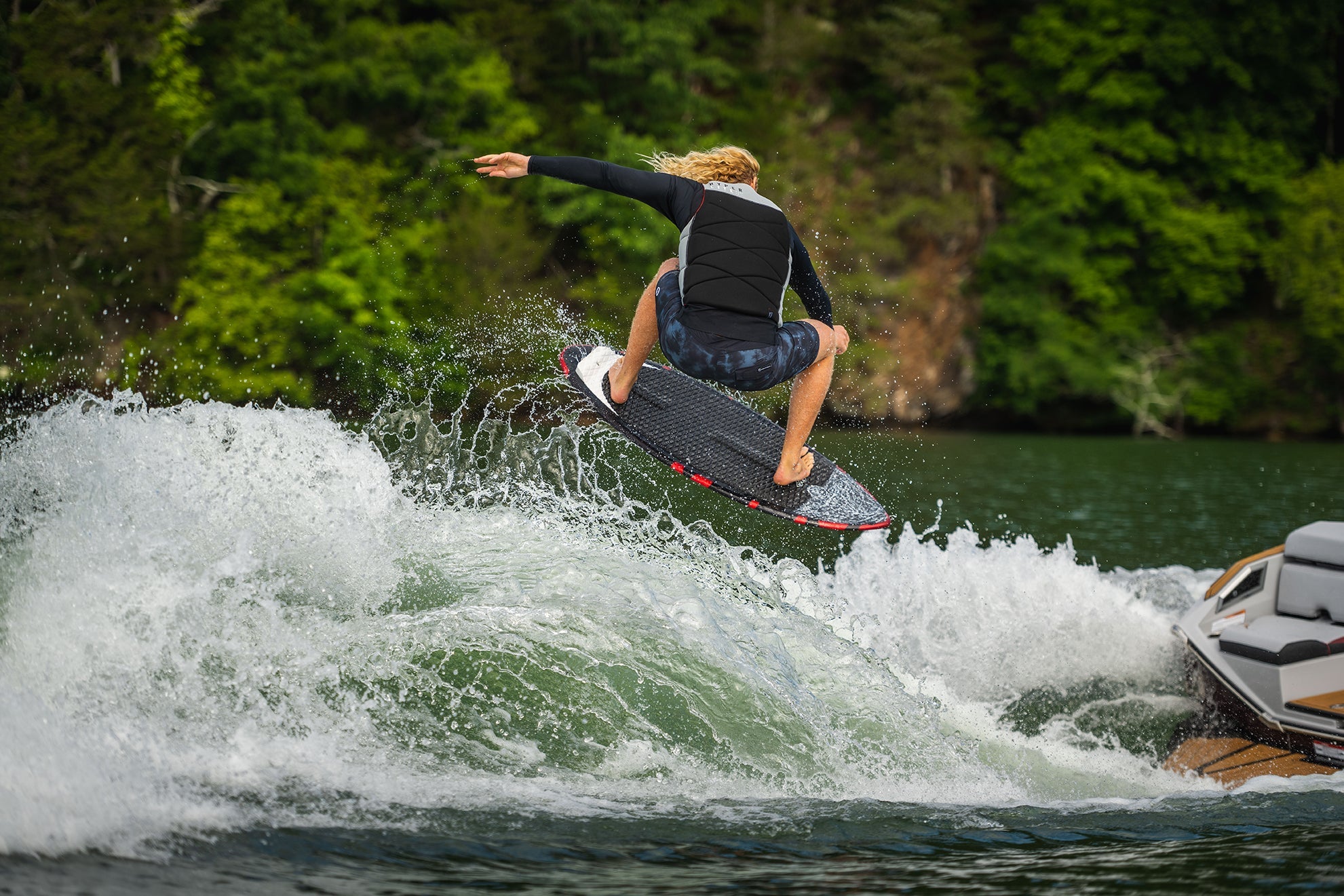 Wakesurfers